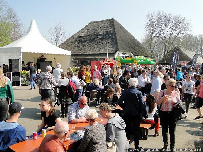 springfair19-096.jpg (192318 bytes)
